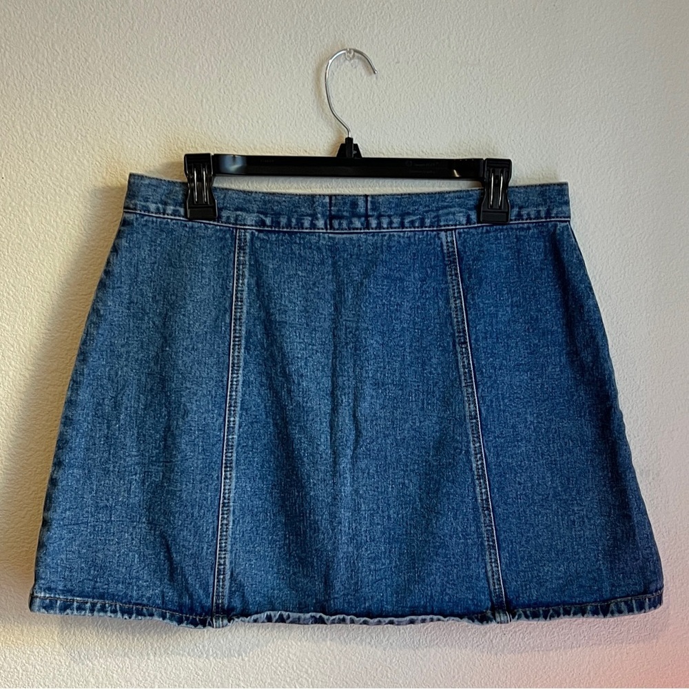 BDG Urban Outfitters Denim A-Line Mini Skirt Button Front Raw Hem (Large) - Picture 2 of 3